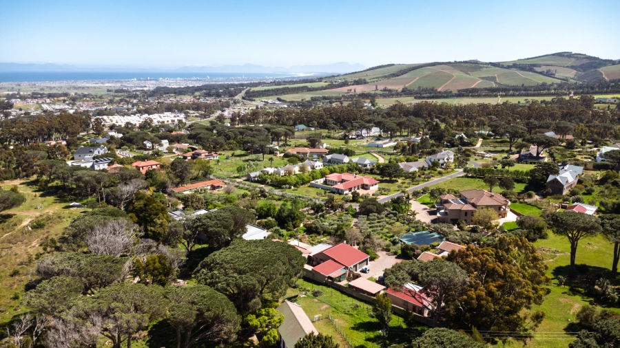 7 Bedroom Property for Sale in Tre Donne Estate Western Cape